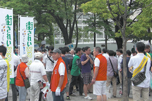 広島市主催の「ごみゼロ・クリーンウォーク2012」